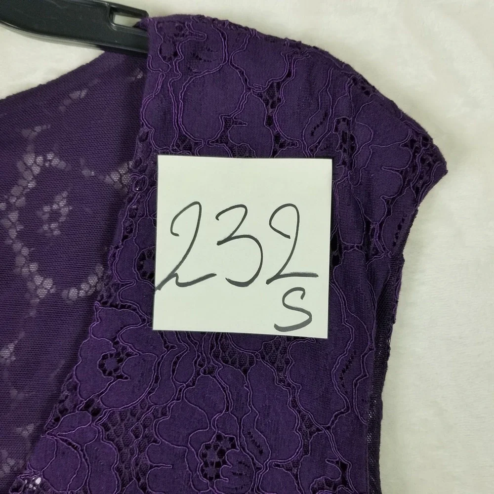 Lauren Ralph Lauren Sheath Dress Women 14 Purple Floral Lace V-Neck Scallop Hem